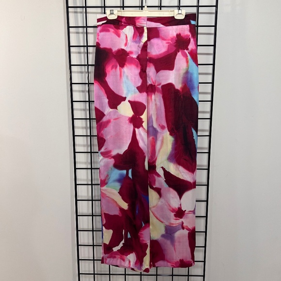 NWT ZARA Satin Feel Wide Leg Floral Pants Size Large - Picture 2 of 16